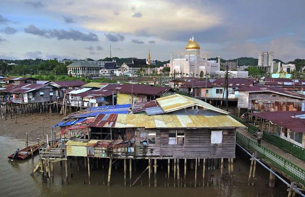 Brunei. Land of contrast. | The Sultanate of Brunei is wedge… | Flickr