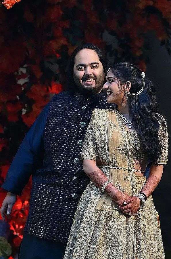 See pictures: Indian billionaire Mukesh Ambani's youngest son Anant Ambani,  Radhika Merchant get engaged at Antilia