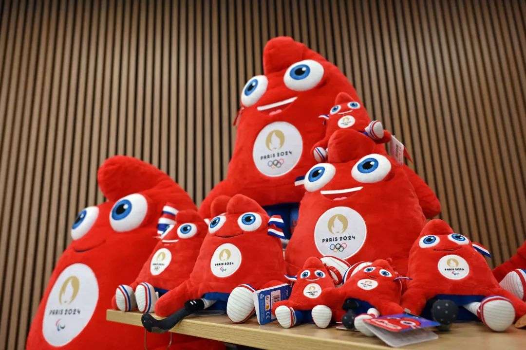 巴黎奥运会吉祥物发布，玩偶九成订单归属中国生产商|界面新闻 · 体育