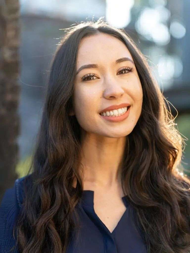 悉尼金融影响者 Queenie Tan。