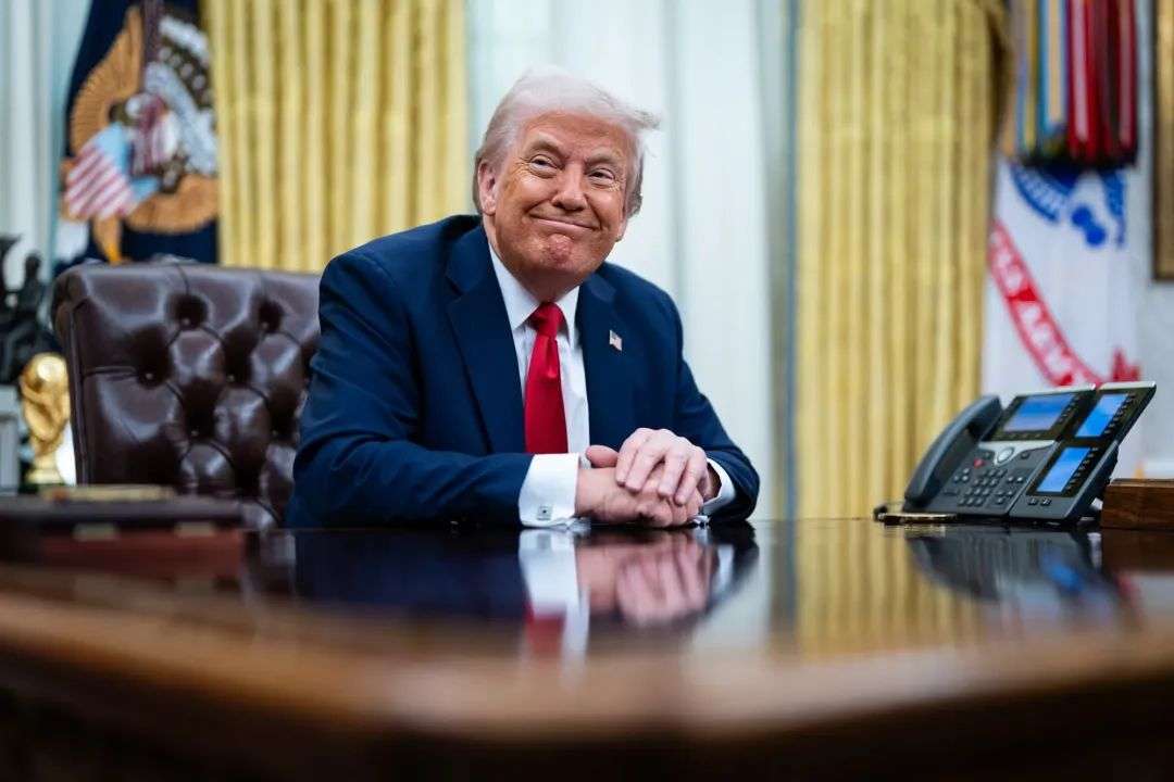  Donald Trump 