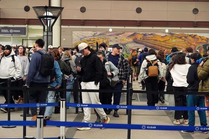 Immigration lawyers provide advice for Australians facing US border  security - ABC News
