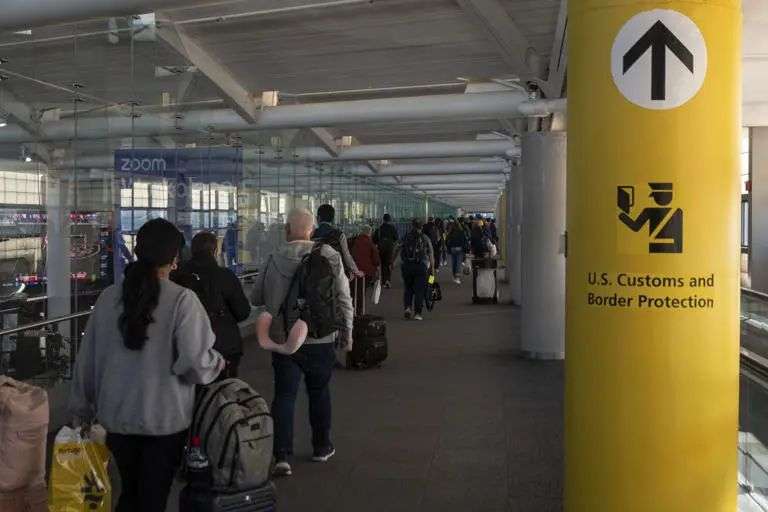 Britain issues travel warning for the US after tourists held at border