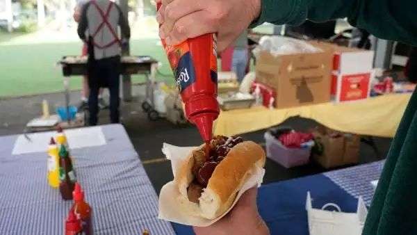 Australia democracy sausage