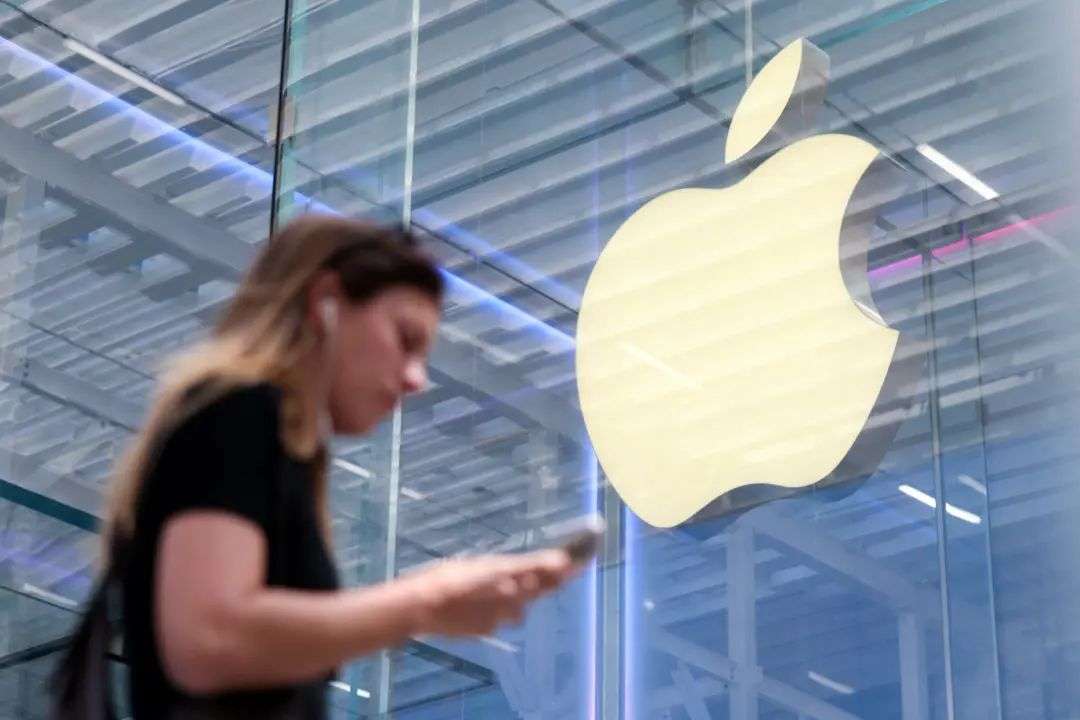 Apple's plan to offer AI search options on Safari a blow to Google  dominance | Reuters