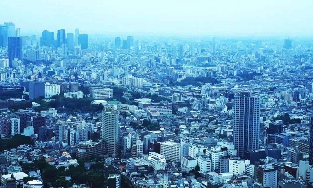 バブル経済が起きた理由や、バブル崩壊の原因までわかりやすく解説【親子で学ぶ現代社会】 | HugKum（はぐくむ）
