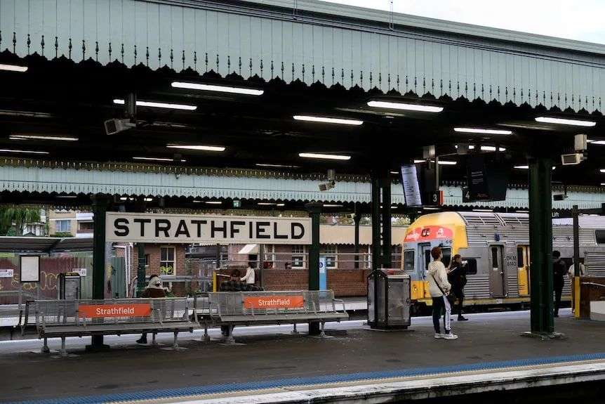 An empty train platform