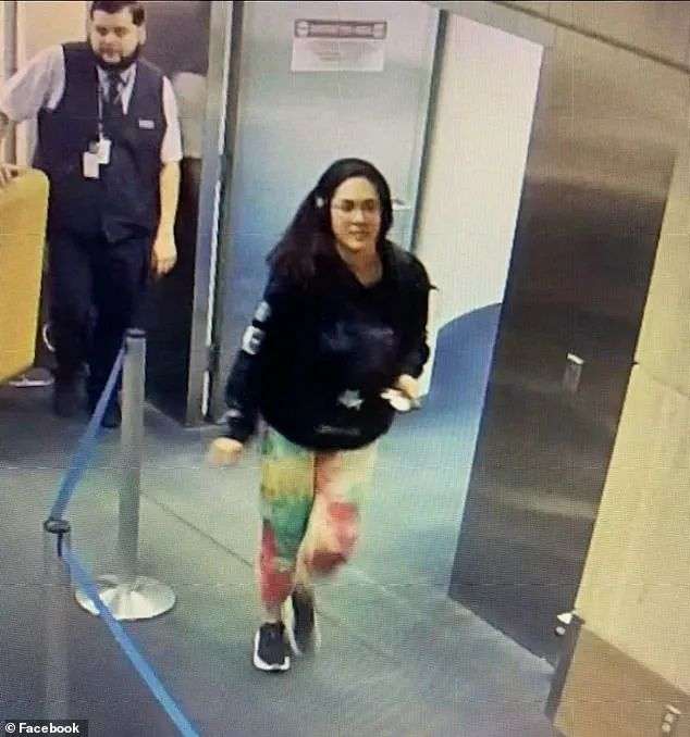 小林在离开洛杉矶国际机场时被监控录像拍到，当时他们在那里中途停留