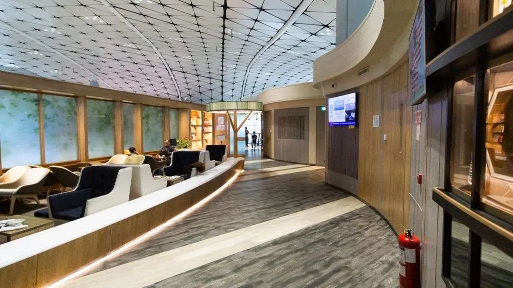 Club Autus Lounge Hong Kong overview - Point Hacks