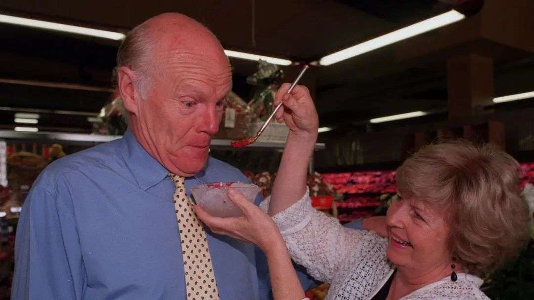 Leo's Fine Foods and Wine Kew owner Leo Blake gets some caviar in store in 1998.