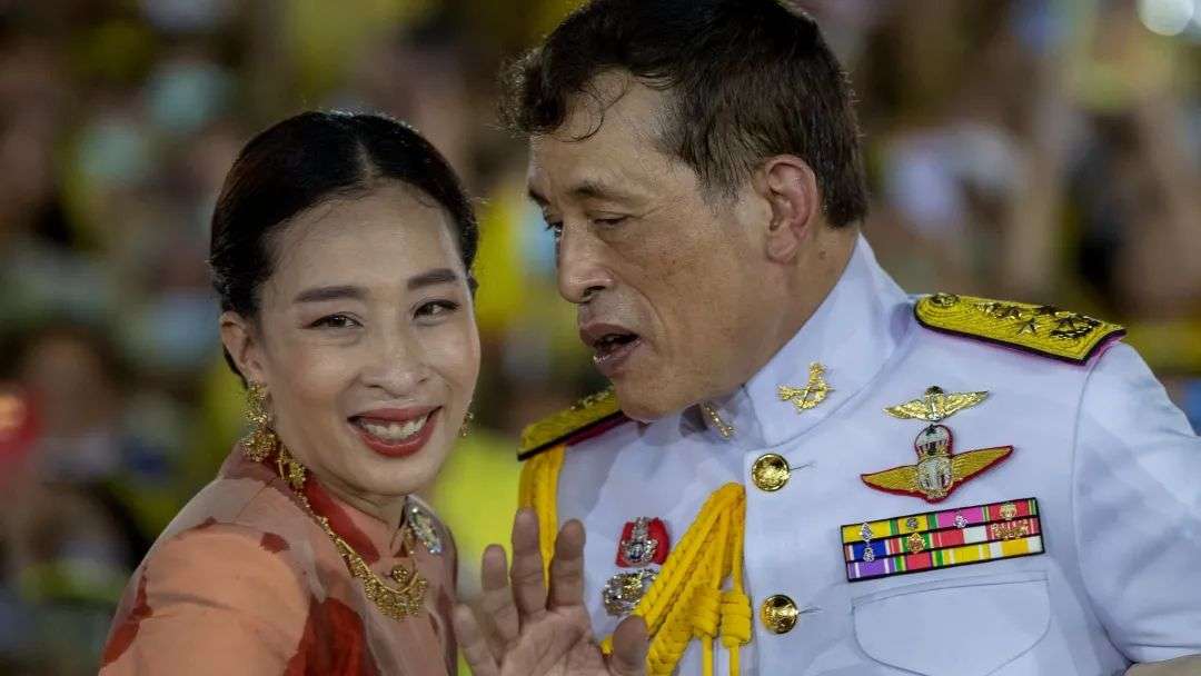 Thai Princess Bajrakitiyabha collapses with heart problem, palace says |  World News | Sky News