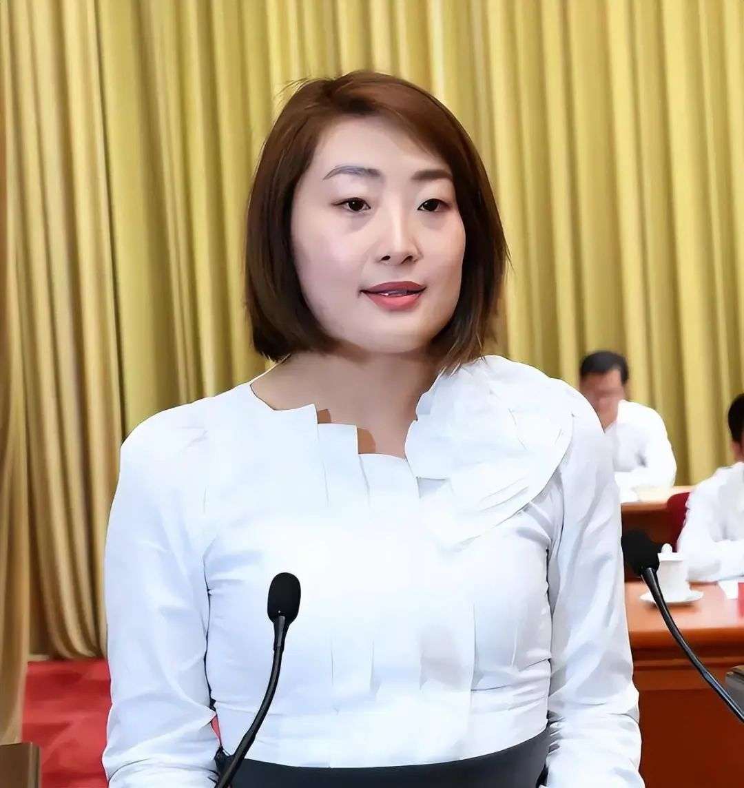 娃哈哈公主宗馥莉，五年前换掉哥哥被群嘲，如今被赞有先见之明_宗庆后_生活_父亲