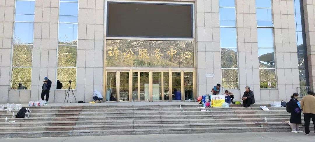 2025年4月2日，“山东入室抢婴案”在泰安市中级人民法院开庭审理。视觉中国图