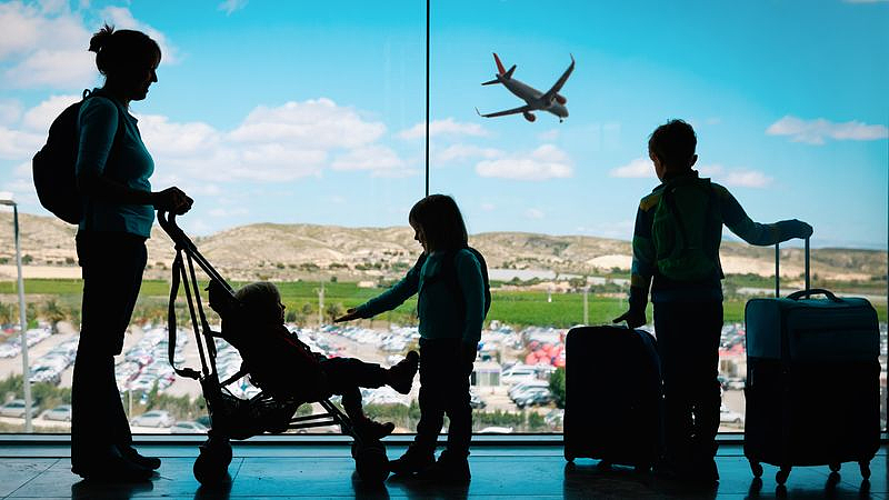 年入六位数成“舒适旅行”新门槛！四分之一澳人认为：年薪20万澳元才敢“无忧出游”（组图） - 2
