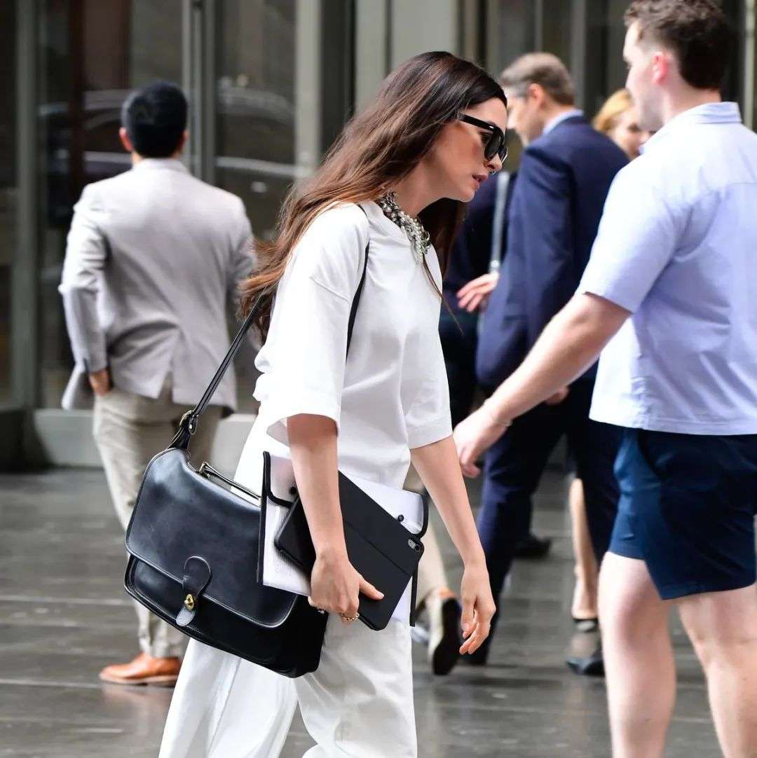 Anne Hathaway's 'Devil Wears Prada' Look Proves Andy Sachs Is All Grown Up