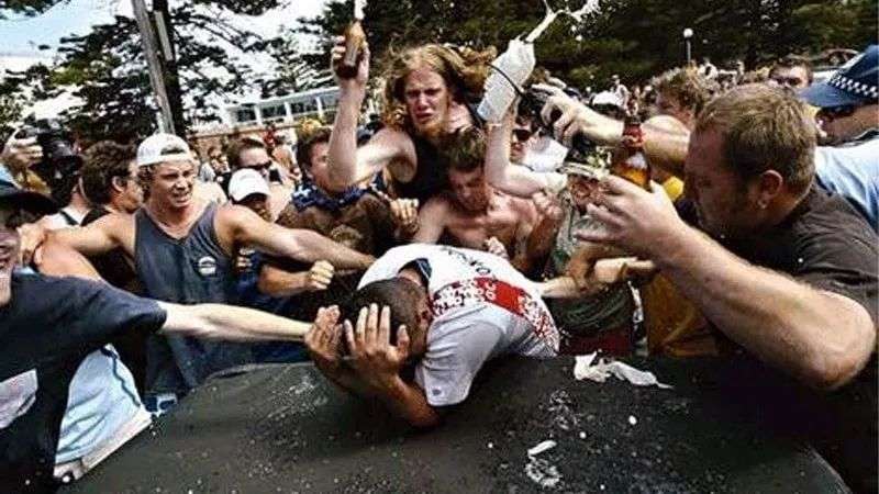 Jones and Cronulla - Media Watch