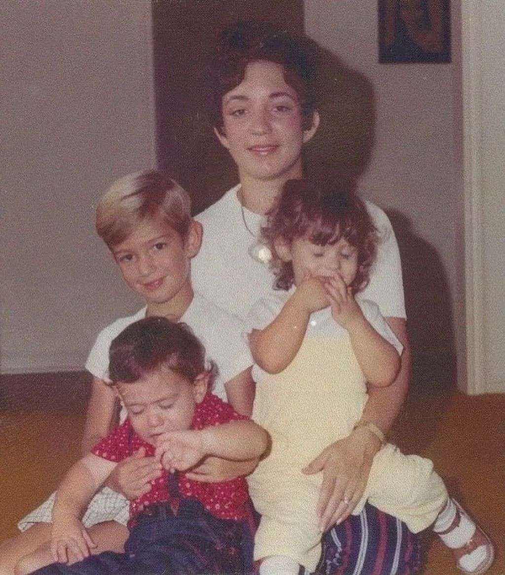 Meet Jeff Bezos' billionaire parents, Jacklyn and Miguel 'Mike' Bezos: the OG investors of Amazon in 1995 are now worth over US$30 billion – and just bought a Real Housewife's Miami mansion |