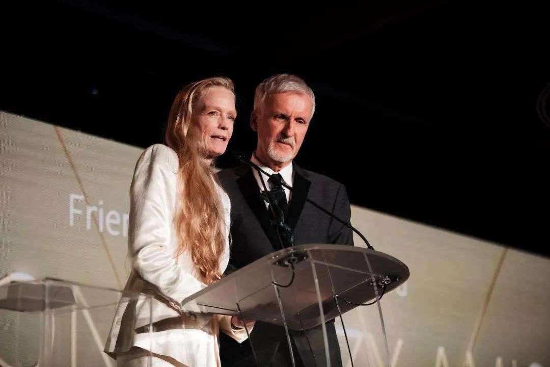 苏西和詹姆斯·卡梅隆在2021年基亚世界级电影奖上获奖,他们表示会留在新西兰。图片/供图