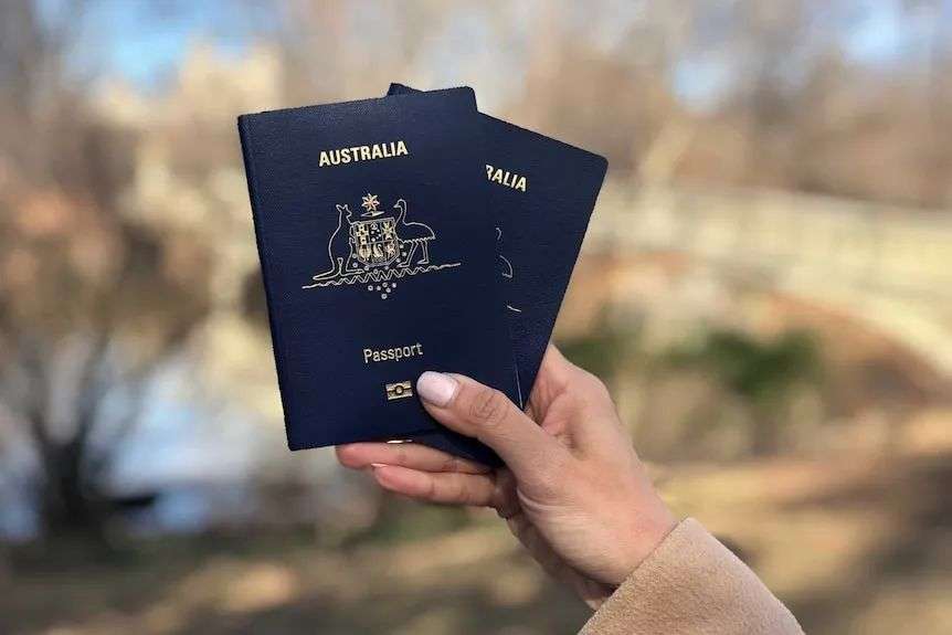 Passport details of Australians travelling to Bali exposed in e-visa glitch - ABC News
