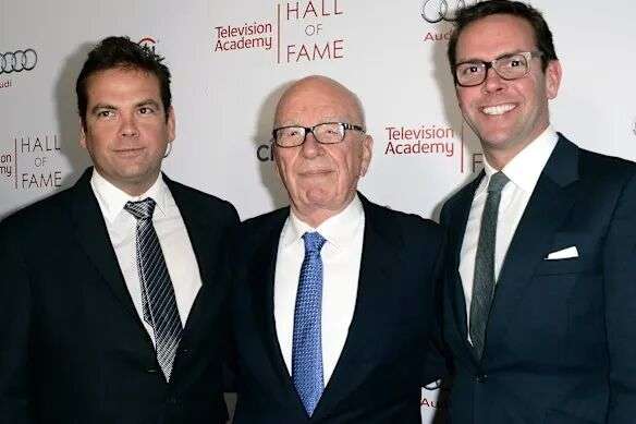 拉克兰、鲁珀特和詹姆斯·默多克的幸福时光。