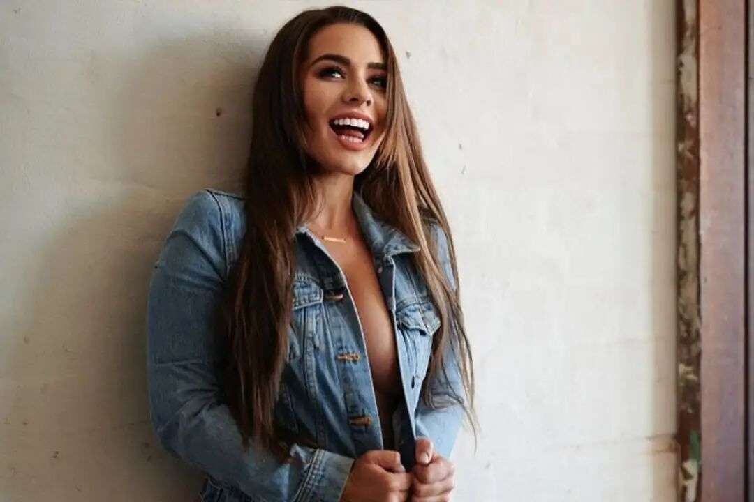 Lucy Banks: Men I date