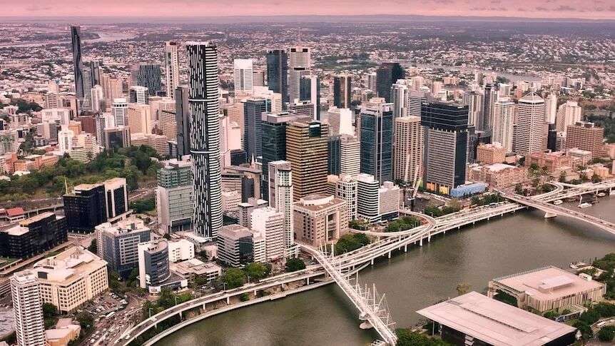 An earial view of Brisbane city.