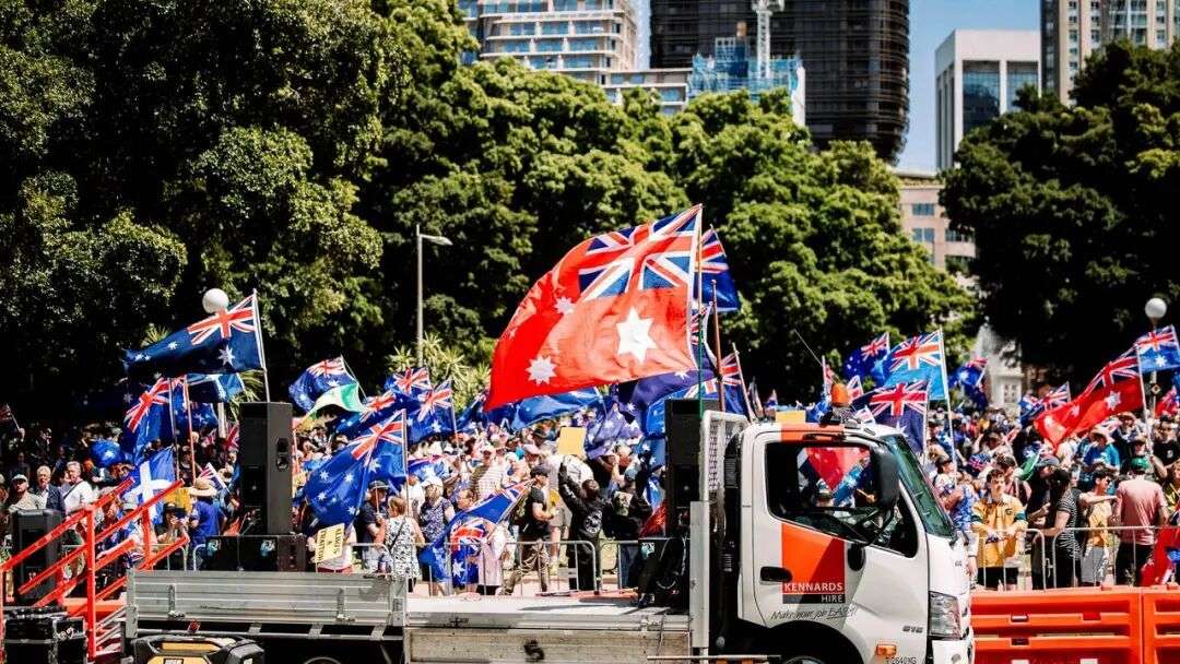 图为海德公园的抗议者。图片来源:《每日电讯报》