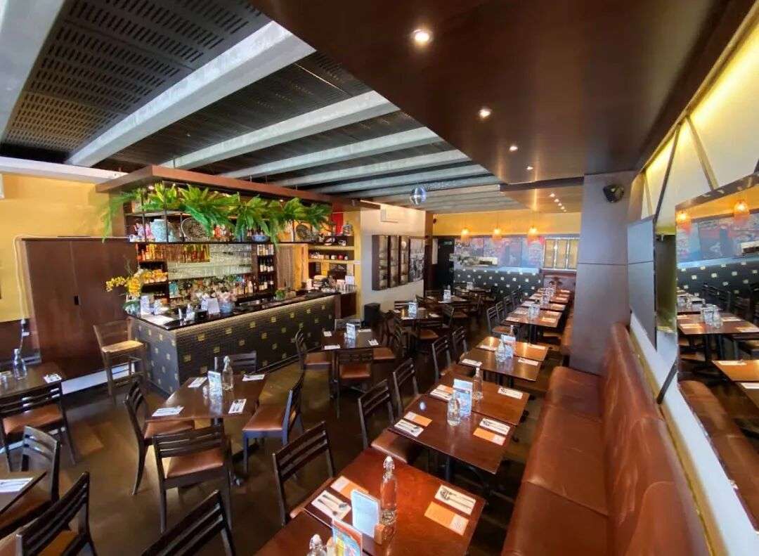 新西兰餐厅惊现“阴阳菜单”，中文点餐价格更贵！？网友怒斥“这是歧视！专骗中国游客”！