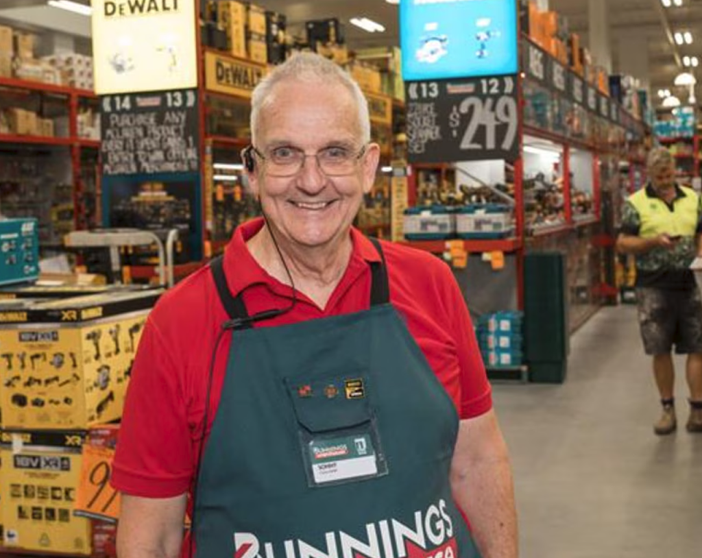 澳洲最新平均退休年龄公布！81岁大爷仍在Bunnings打工（组图） - 2