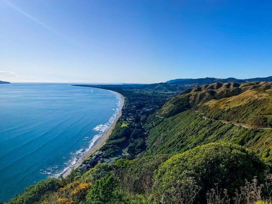 Paekākāriki Hill | Kāpiti Coast - New Zealand Trip Ideas