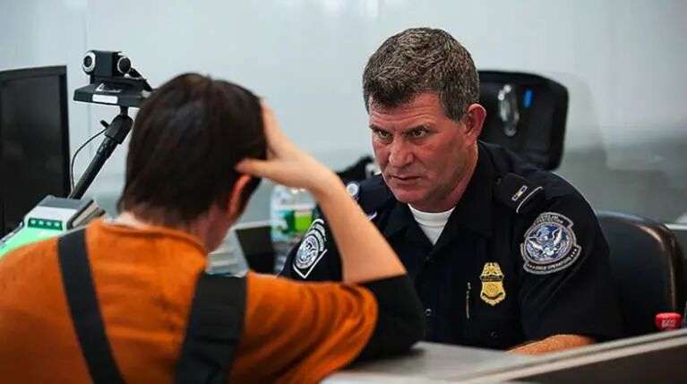 穿着暴露就被遣返？美国海关其实还可以更奇葩一点_手机凤凰网