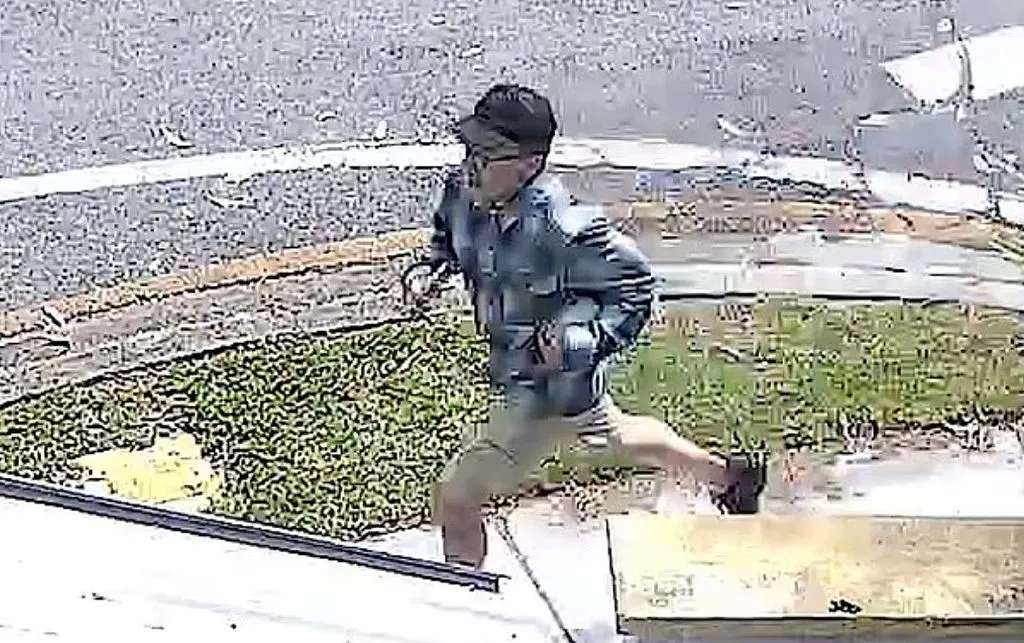 最新！中国留学生向澳男婴泼热咖啡，作案原因疑为签证延期遭拒！警方引渡受阻（组图） - 4