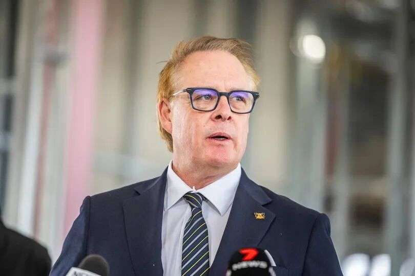 Acting Lord Mayor Bruce Reynolds.