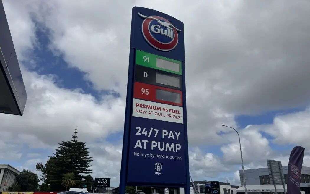 Gull Rosebank East has run out of fuel.