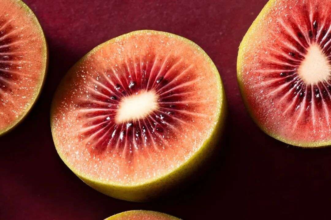 Zespri RubyRed kiwifruit hits Australia. Here's what it tastes like - News  + Articles - delicious.com.au